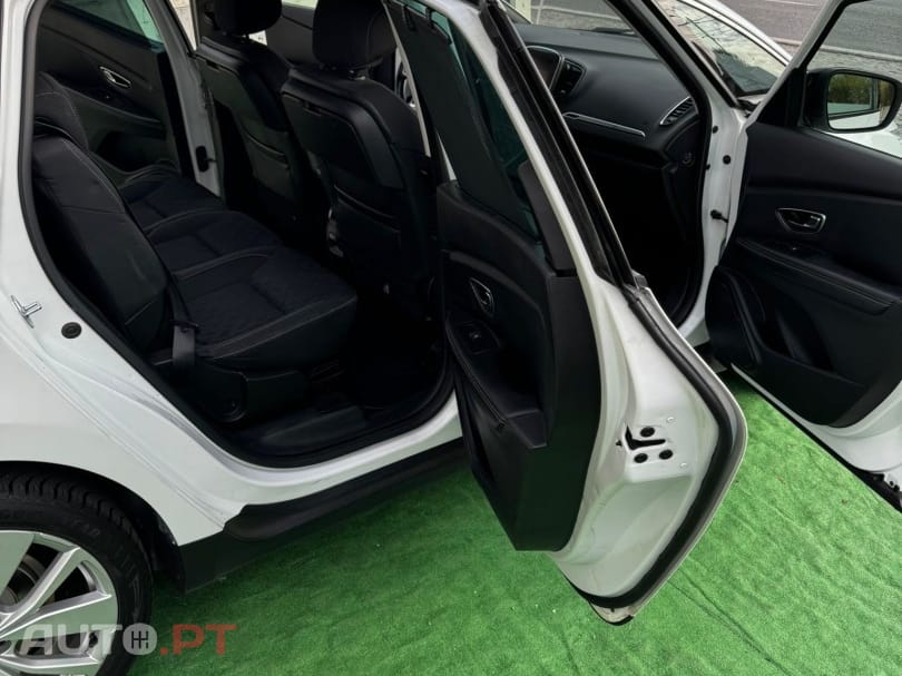 Renault Grand Scénic BLUE dCi 150 Deluxe-Pack LIMITED