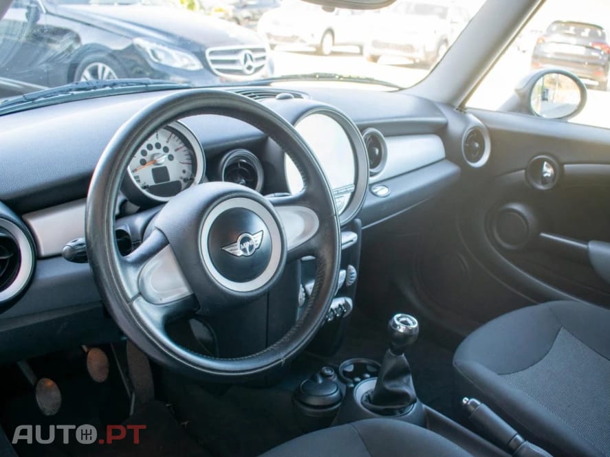 MINI Cooper One D