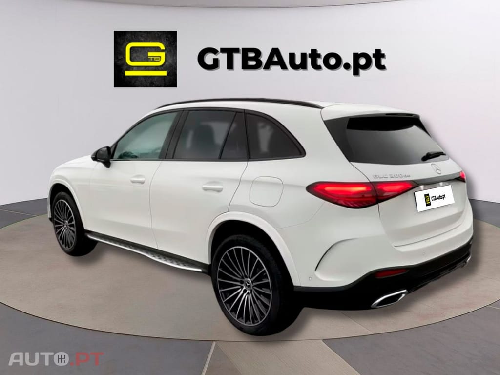Mercedes-Benz GLC 300 I.V.A DEDUTIVEL de 4m AMG Night