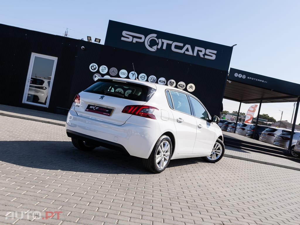 Peugeot 308 1.5 BlueHDi Business Line