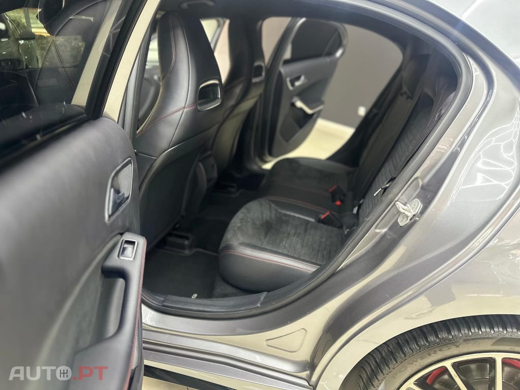 Mercedes-Benz A 180 Dynamic Edition