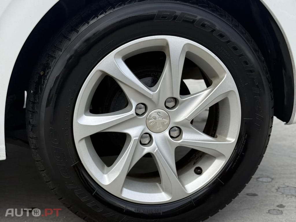 Peugeot 208 1.2 PureTech Access