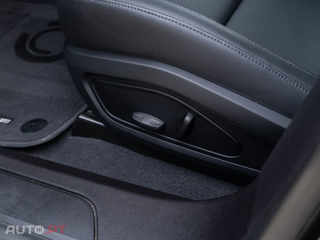 Porsche Taycan Bateria Performance Plus