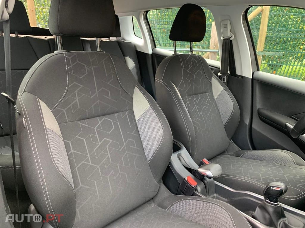 Peugeot 2008 1.5 BlueHDi Active