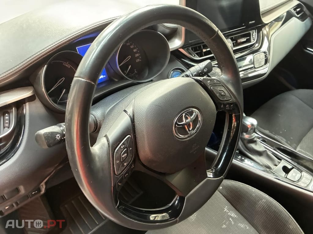 Toyota C-HR 1.8 Hybrid Design