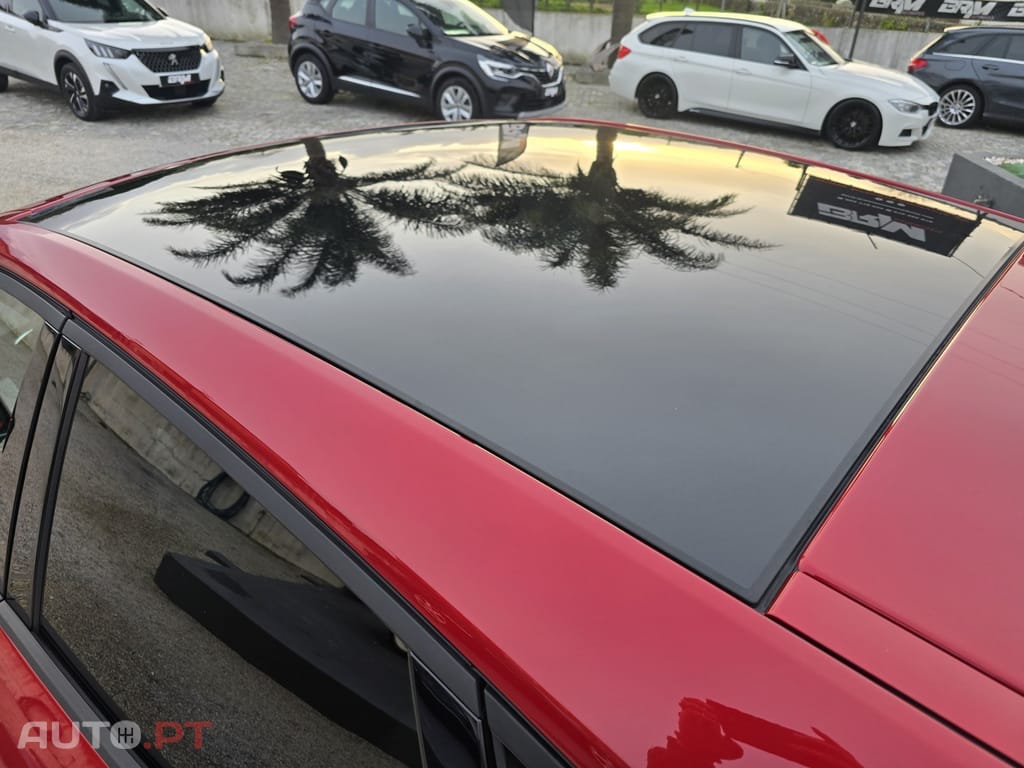 Jaguar E-Pace 1.5 P300e R-Dynamic SE AWD Aut.