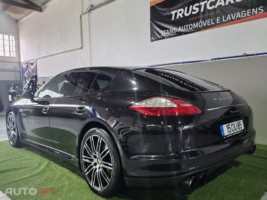 Porsche Panamera Platinum Edition