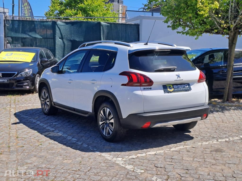 Peugeot 2008 1.2 PureTech Allure EAT6