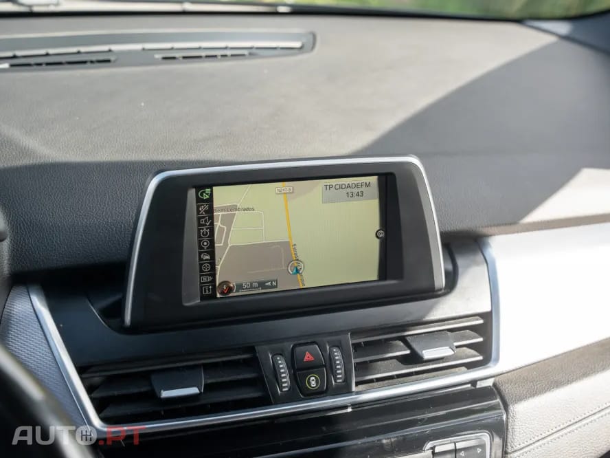 BMW 218 d Pack M Auto — fotografia 11