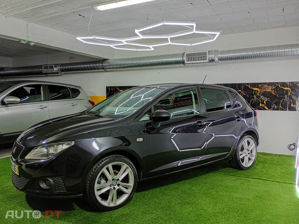 SEAT Ibiza 1.6 TDI Reference — fotografia 7