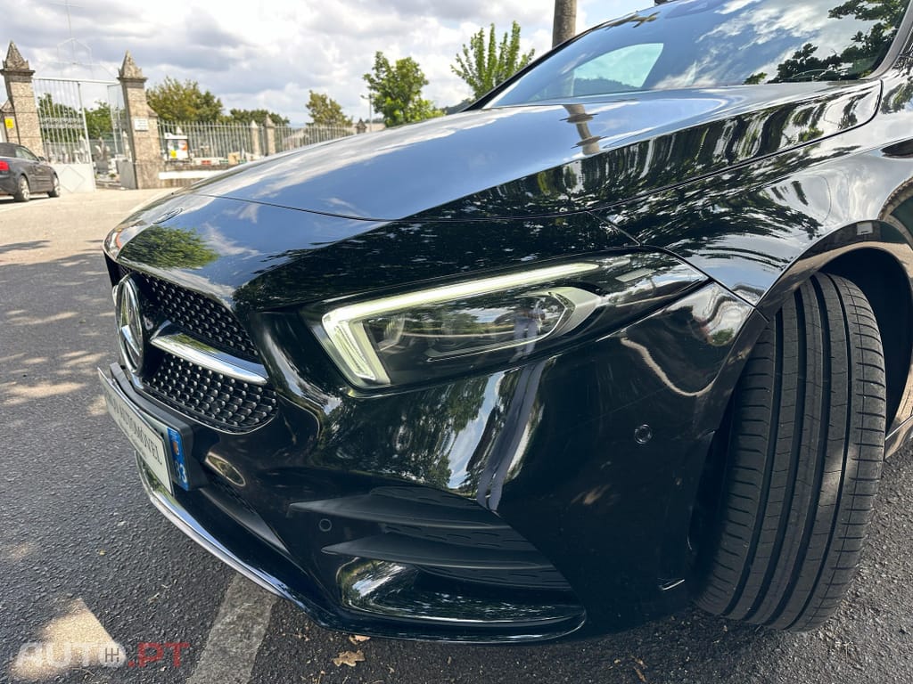 Mercedes-Benz A 250 e AMG Line