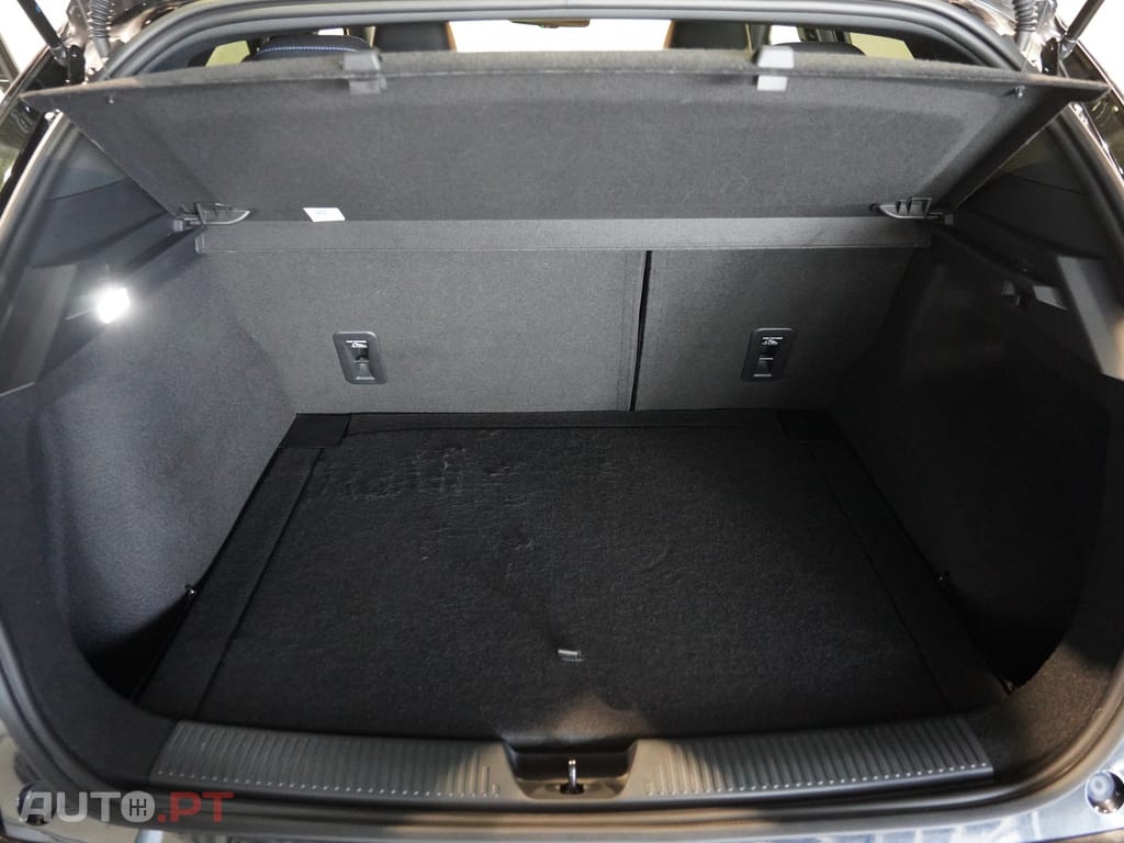 MG MG4 64 kWh Luxury