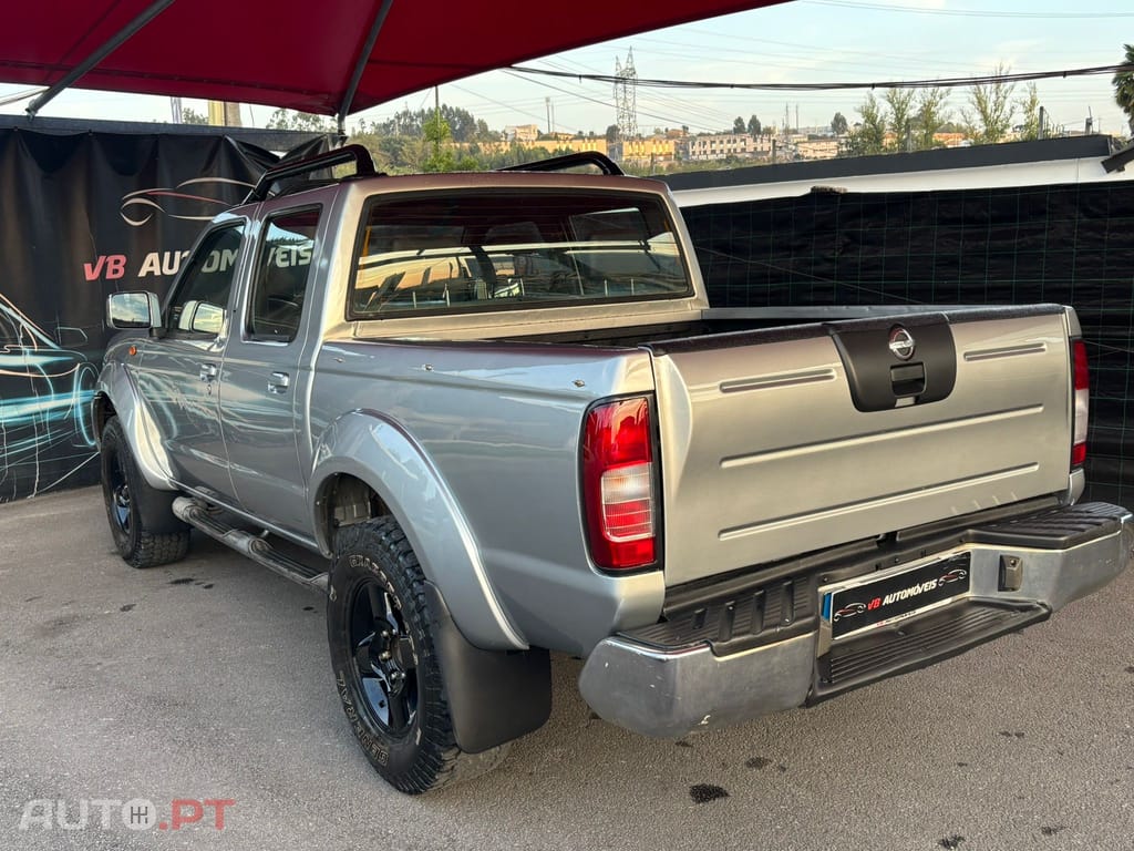 Nissan Pick Up 2.5 TD CD Look Navara