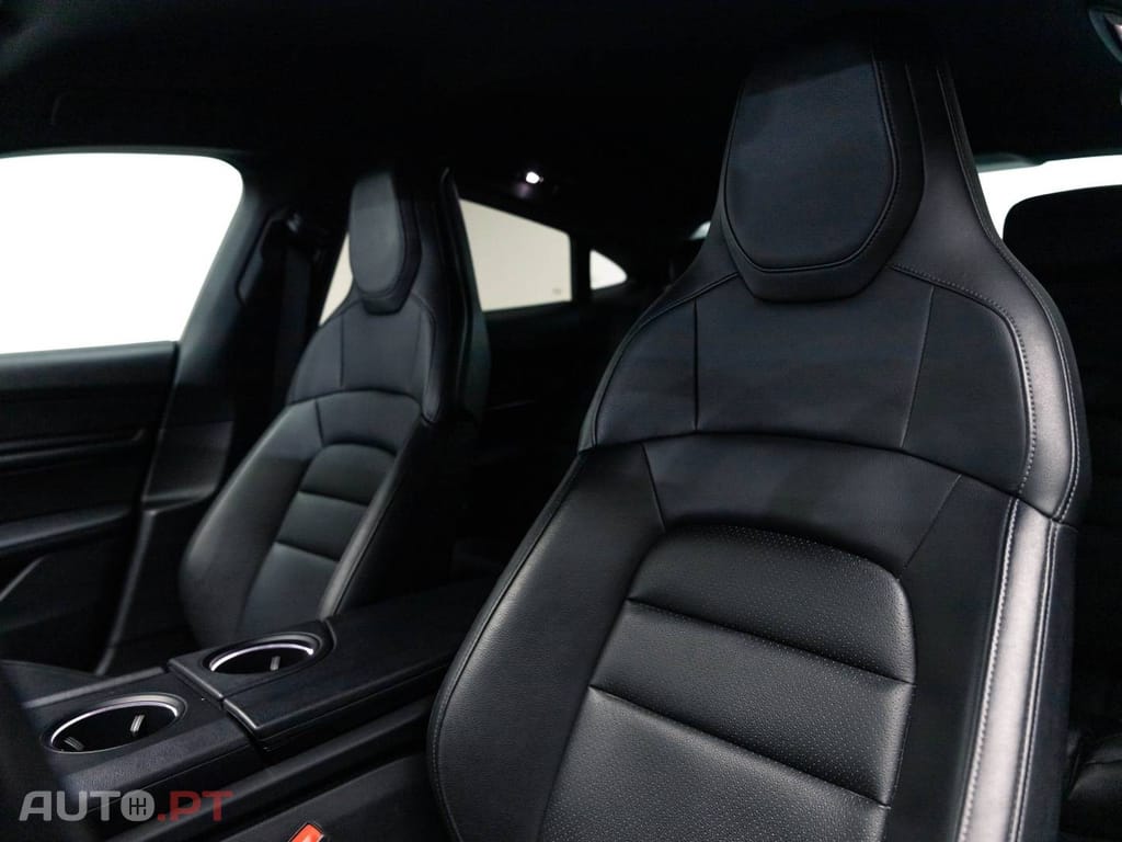 Porsche Taycan 4S bateria Performance Plus