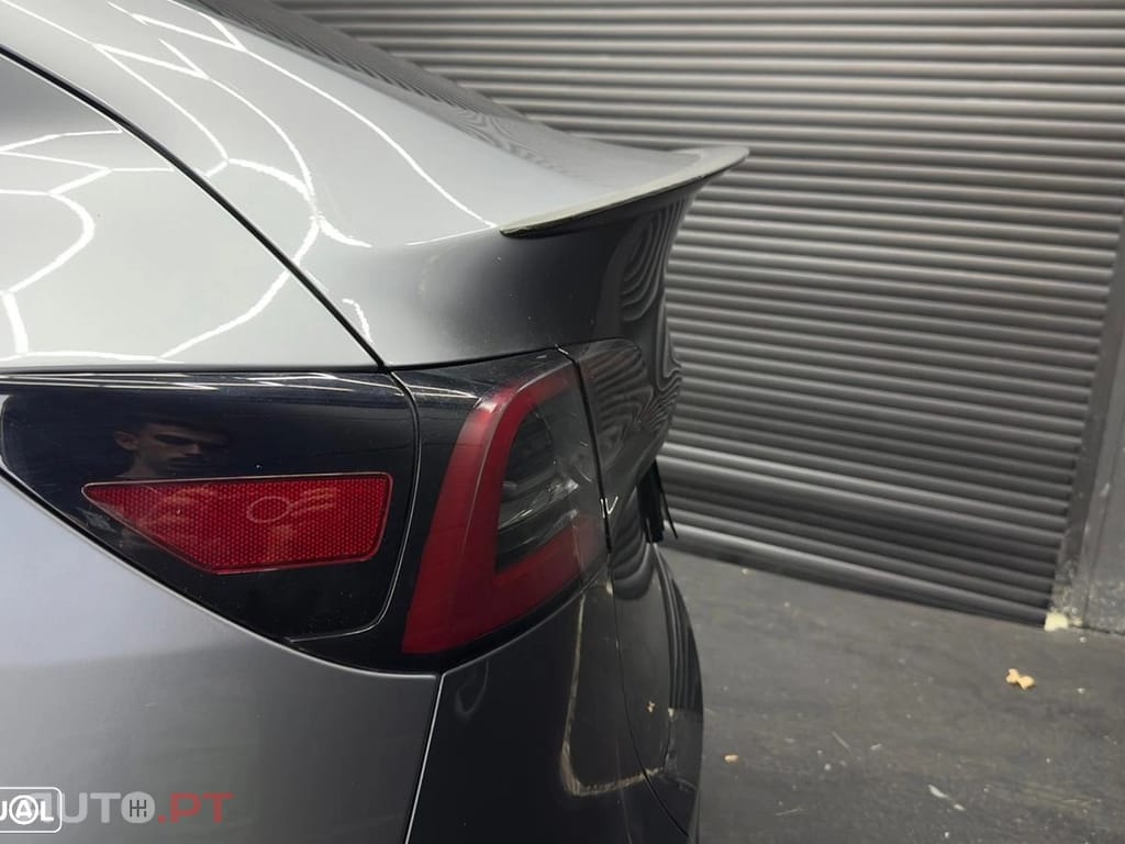 Tesla Model Y Performance Dual Motor AWD