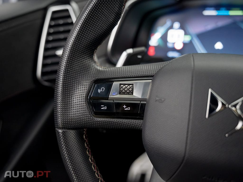 DS DS7 Crossback E-Tense Performance Line EAT8