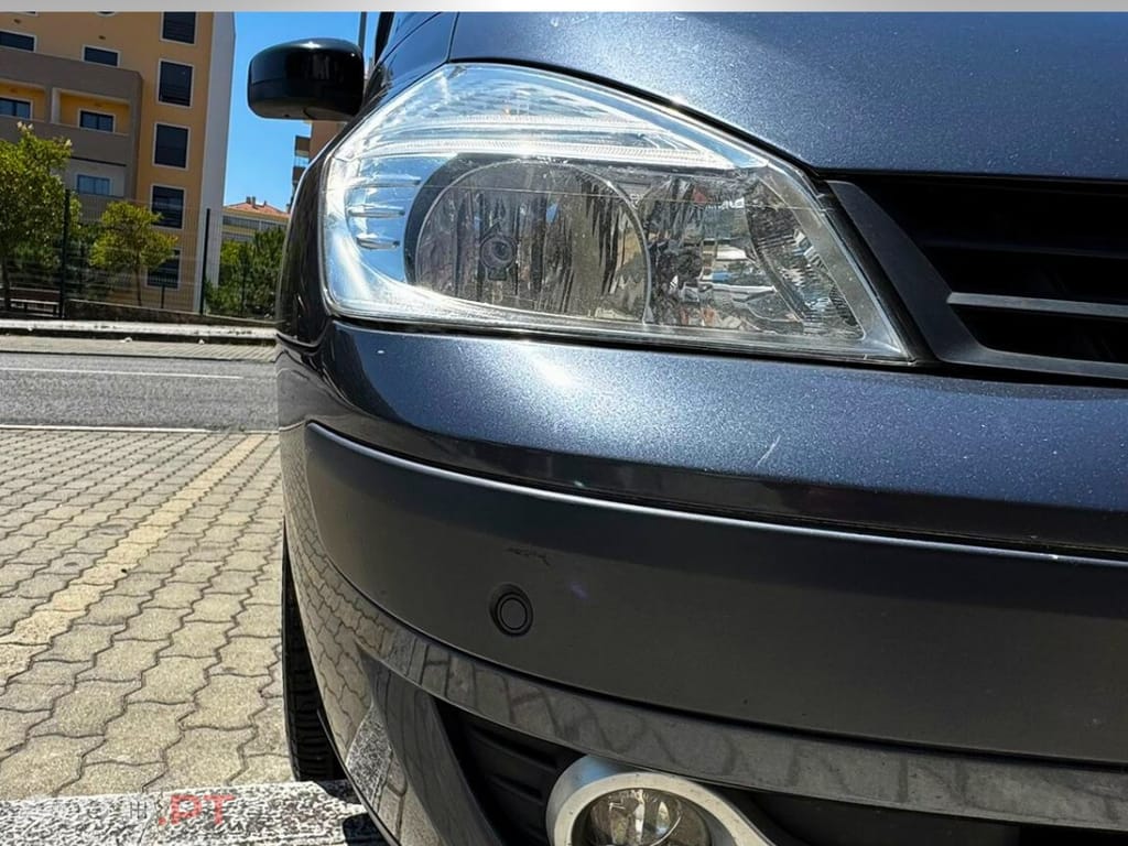 Renault Espace 2.0 dCi Family 7L