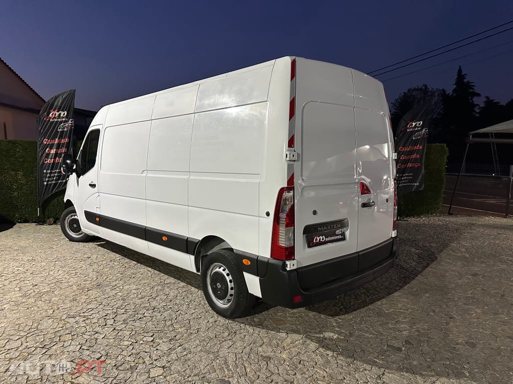 Renault Master 2.3 dCi L3H2