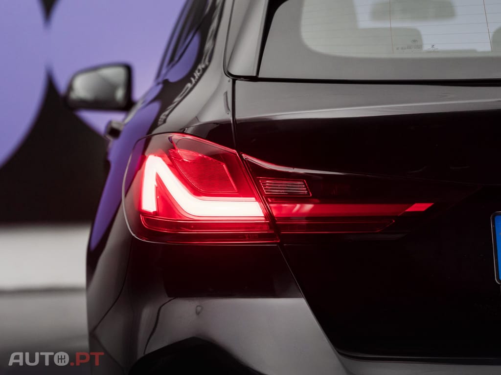 BMW 116 d Pack Desportivo M