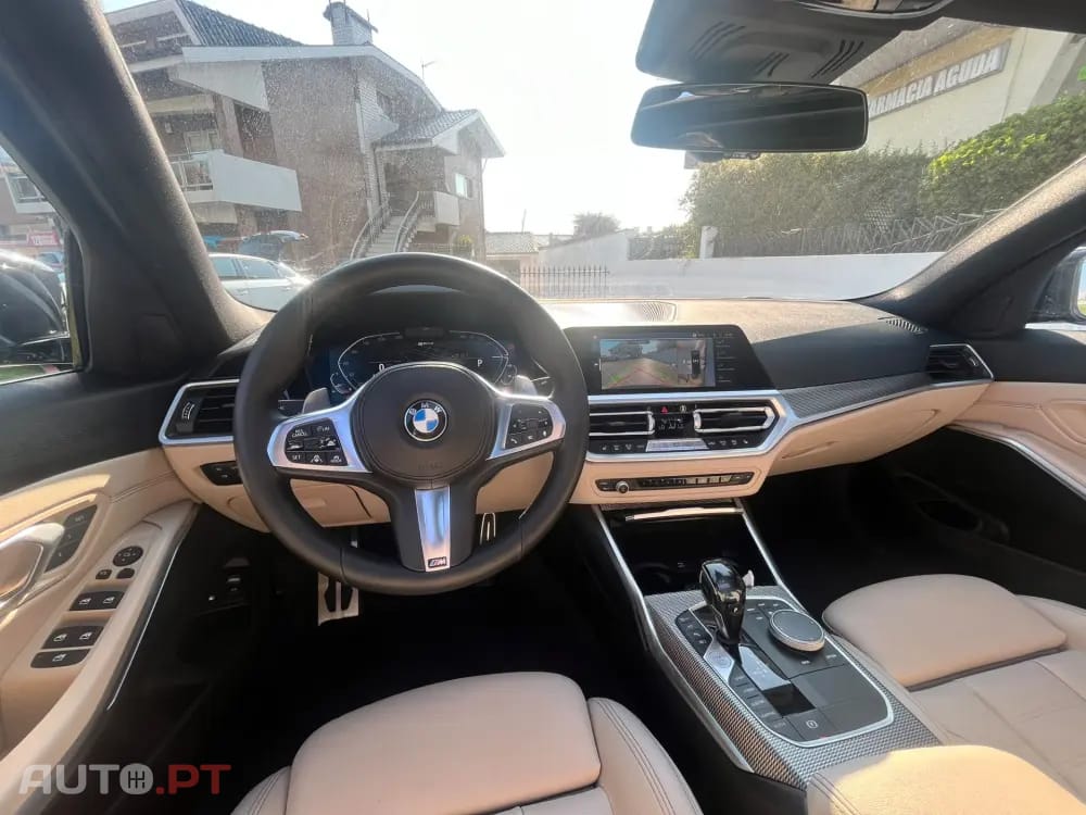 BMW 330 e Pack Desportivo M Auto