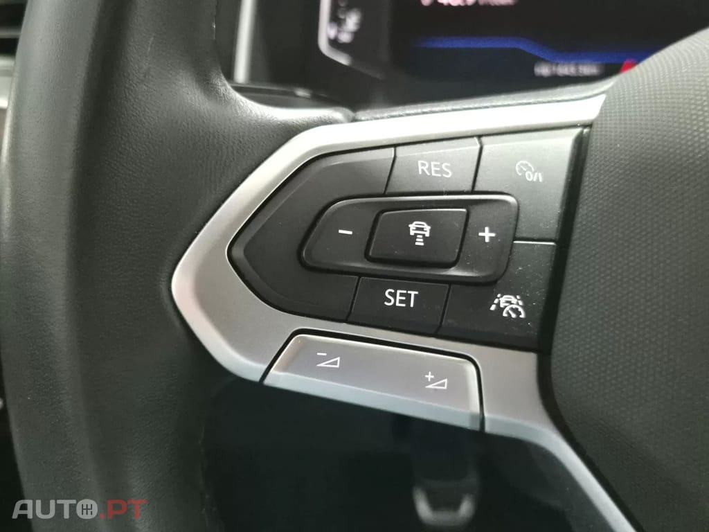 Volkswagen Taigo 1.0 TSI R-DESIGN
