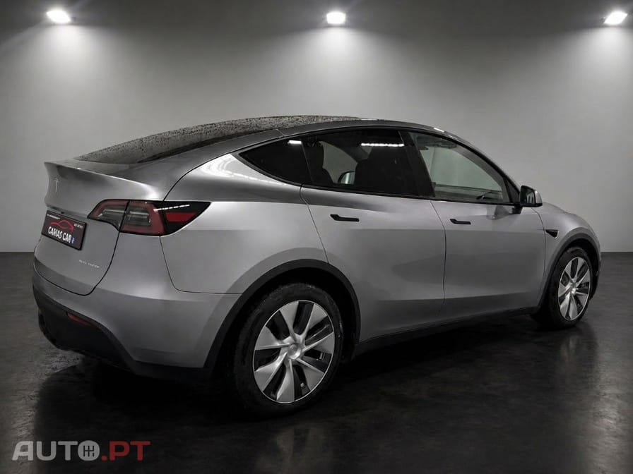 Tesla Model Y Long Range Dual Motor AWD