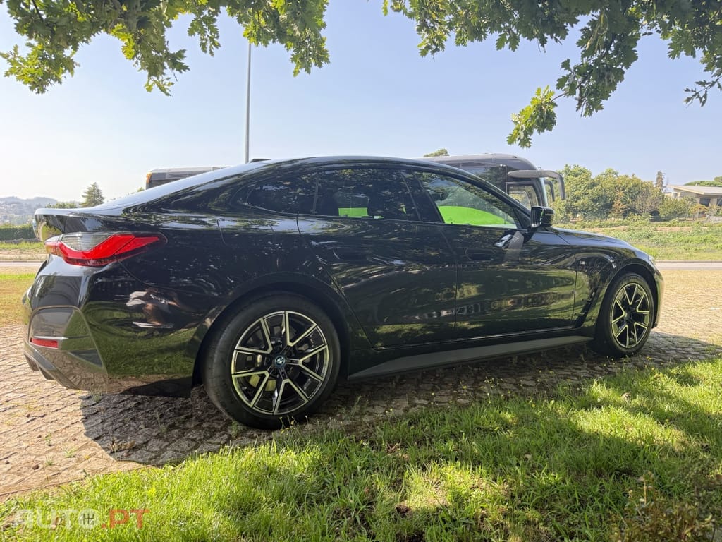 BMW i4 eDrive35 Pack Desportivo M