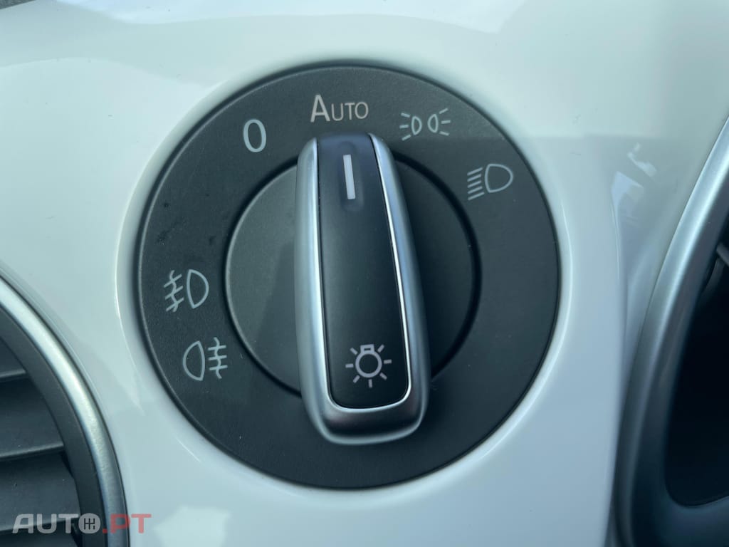 Volkswagen New Beetle 1.6 TDi DSG