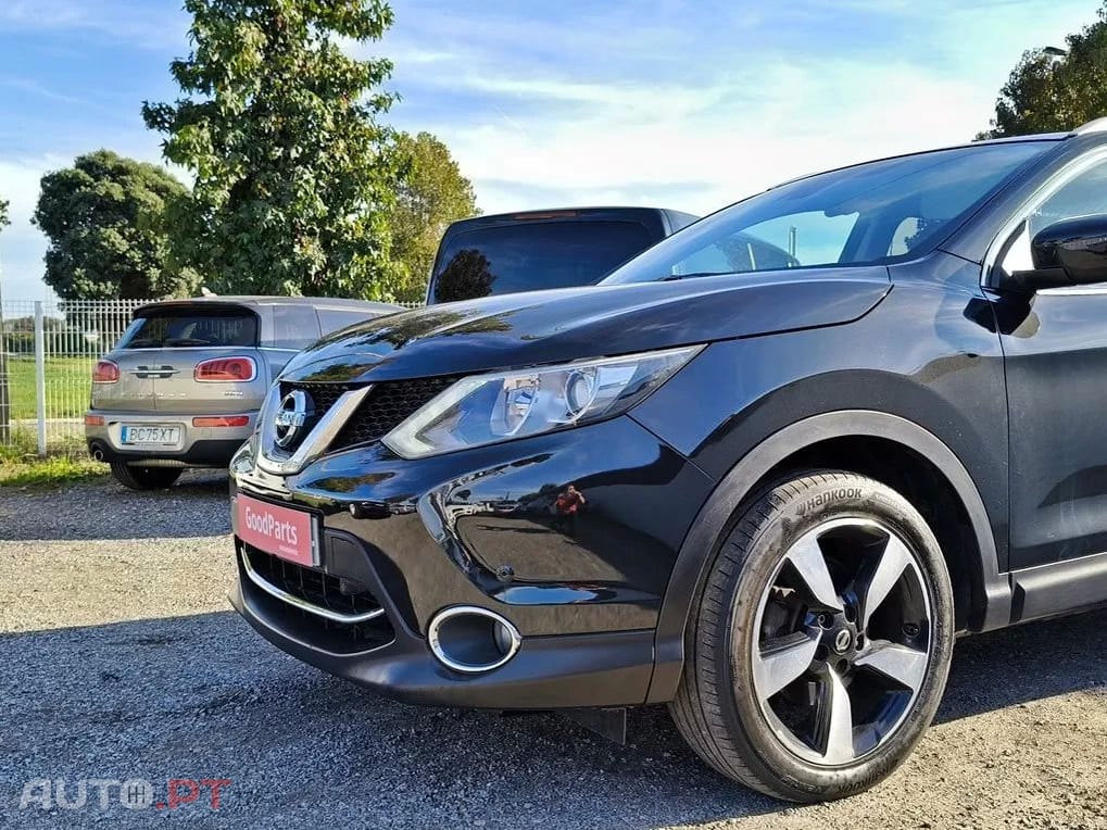 Nissan Qashqai 1.5 dCi N-Connecta RS+PS