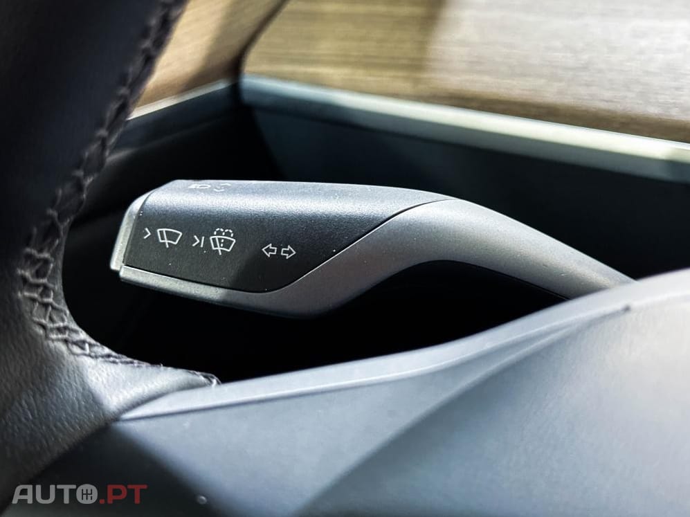 Tesla Model Y Long Range RWD
