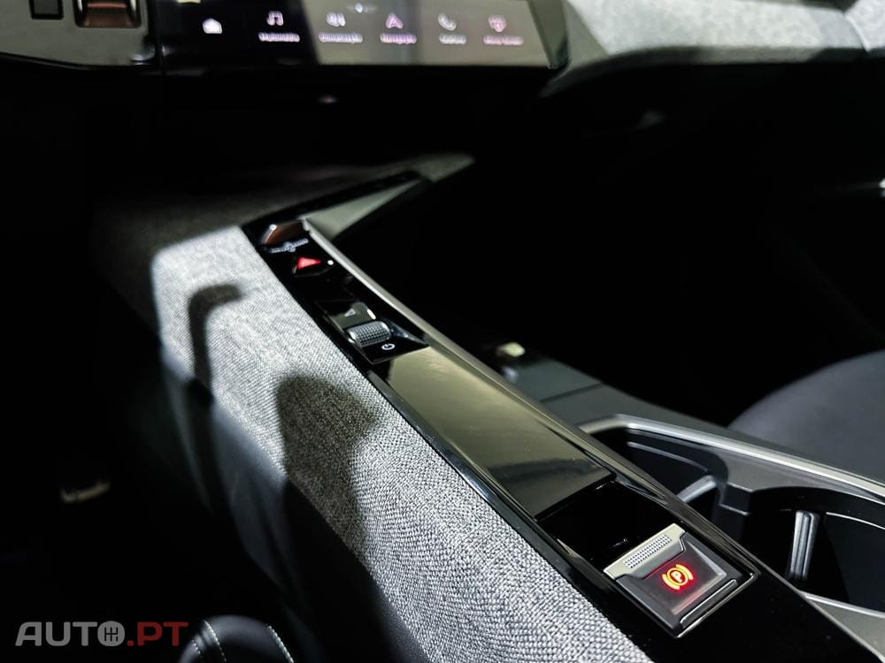 Peugeot E-3008 73 kWh GT