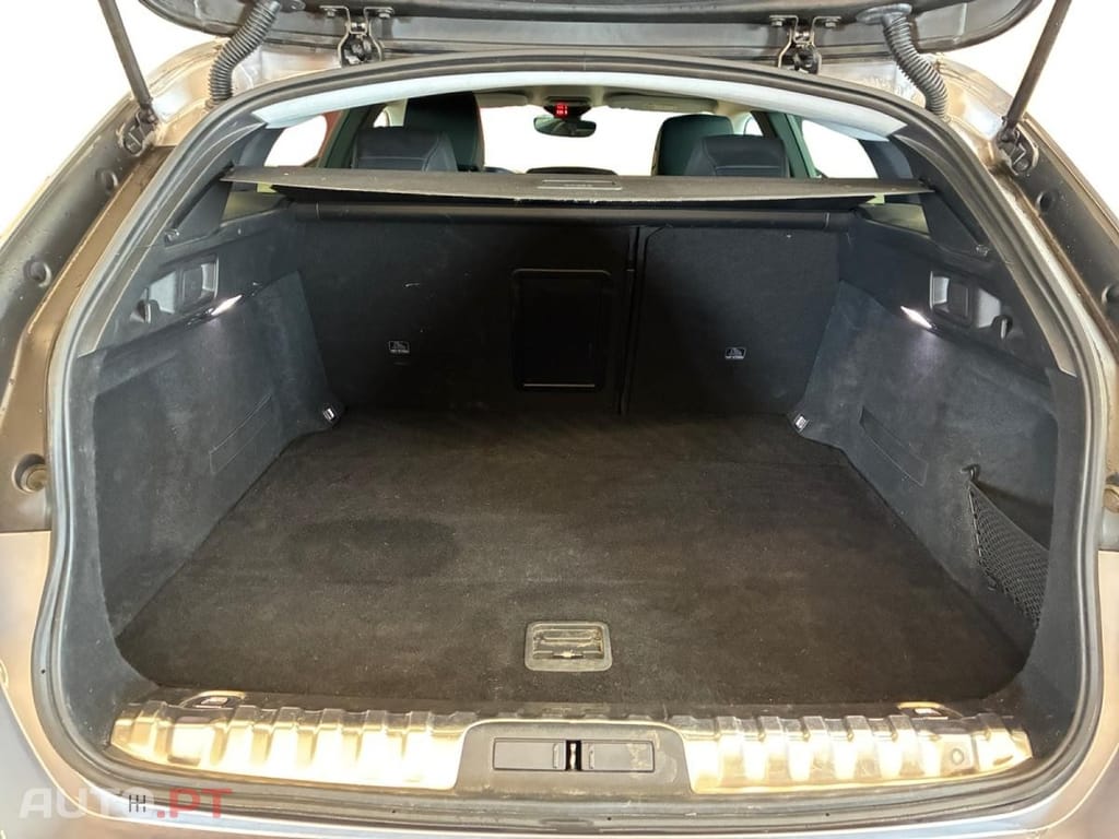 Peugeot 508 SW 1.6 Hybrid Allure Pack e-EAT8
