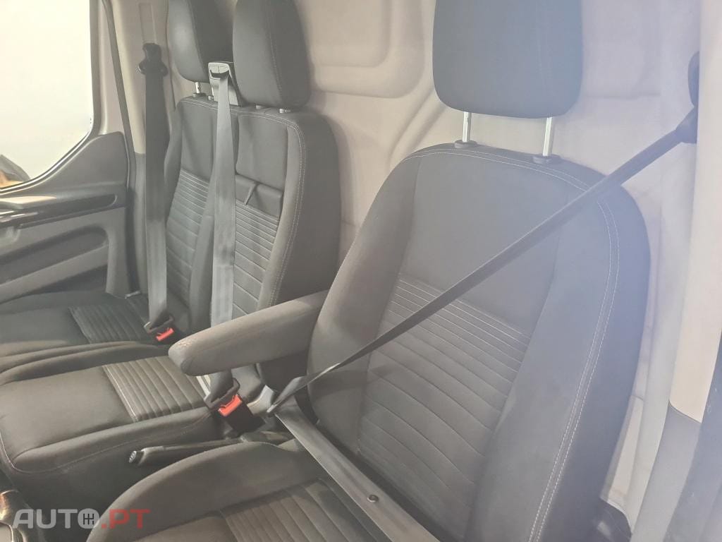 Ford Transit Custom Outro