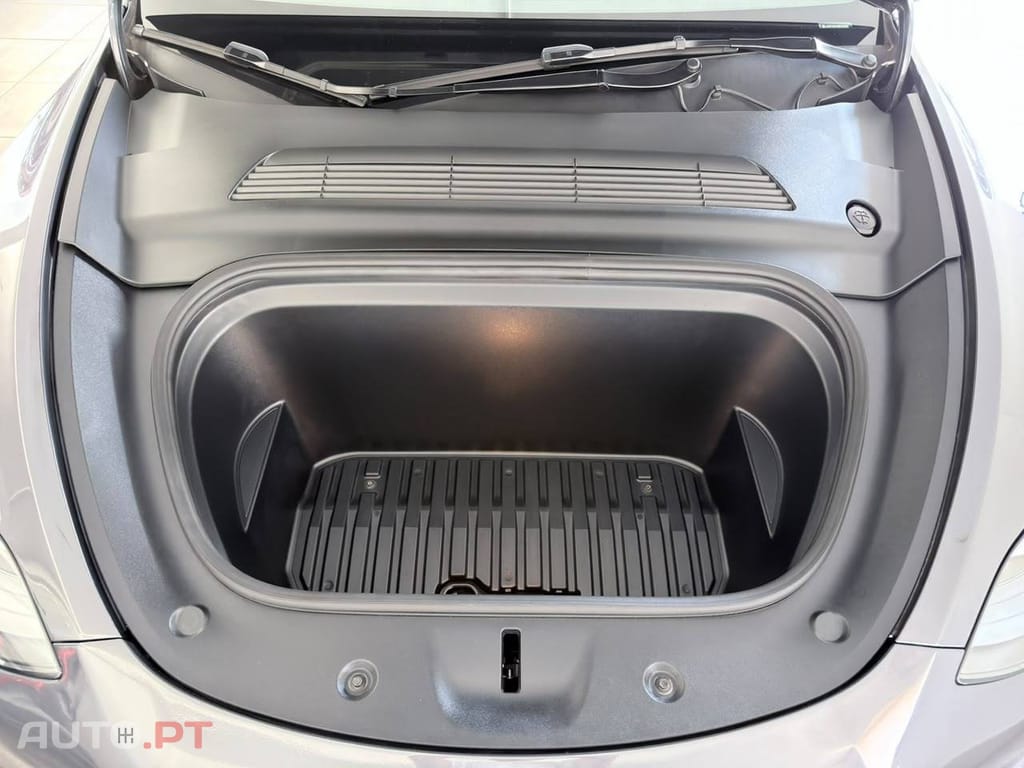 Tesla Model Y Tração Traseira
