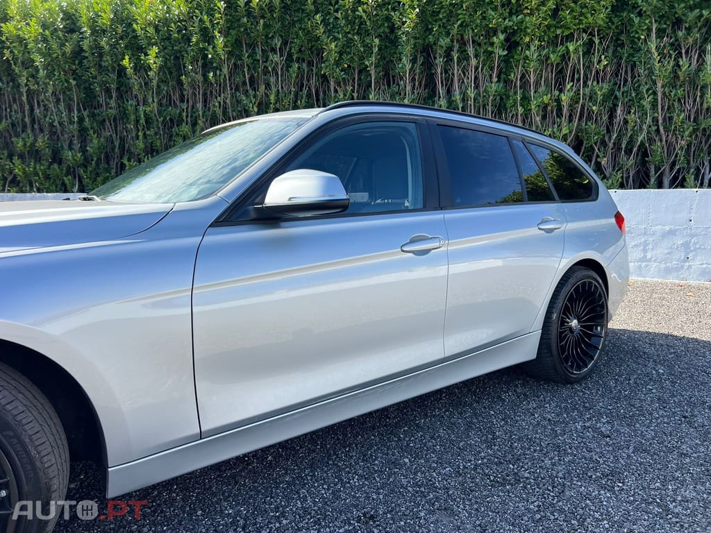 BMW 320 d Touring Auto