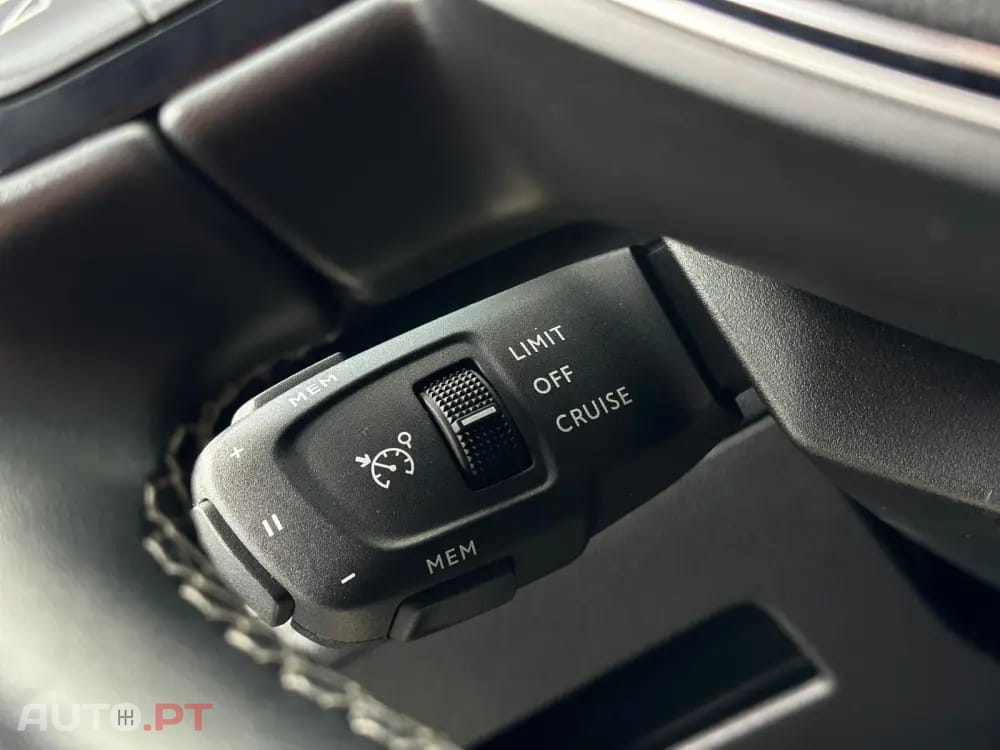 Peugeot 3008 1.5 BlueHDi Allure EAT8