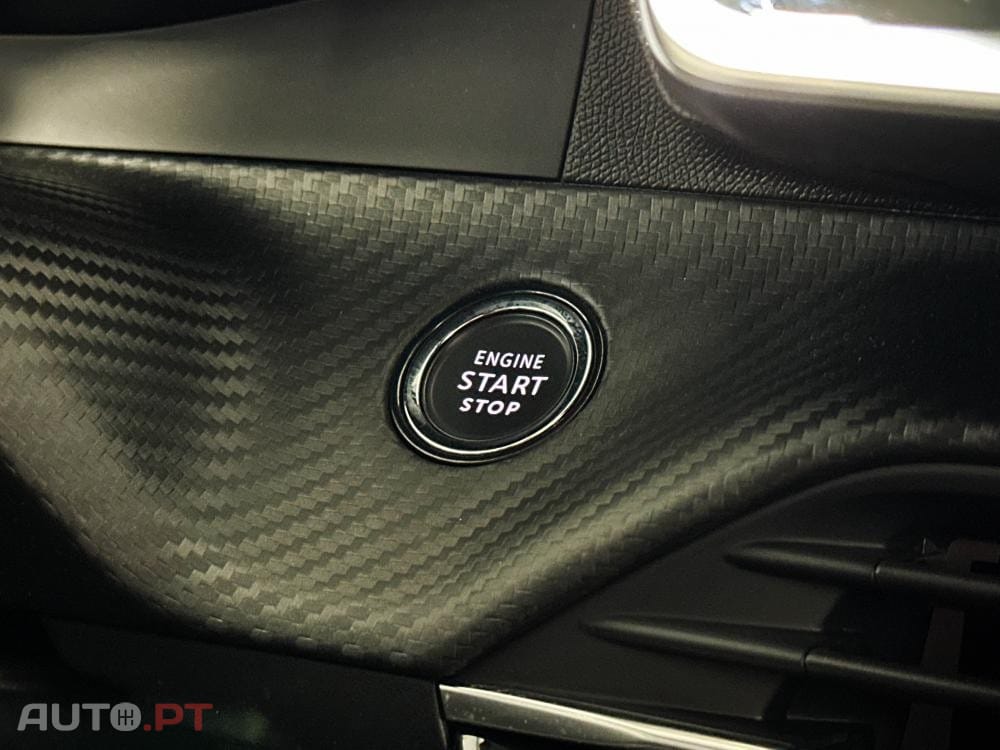 Peugeot E-208 50 kWh GT Pack