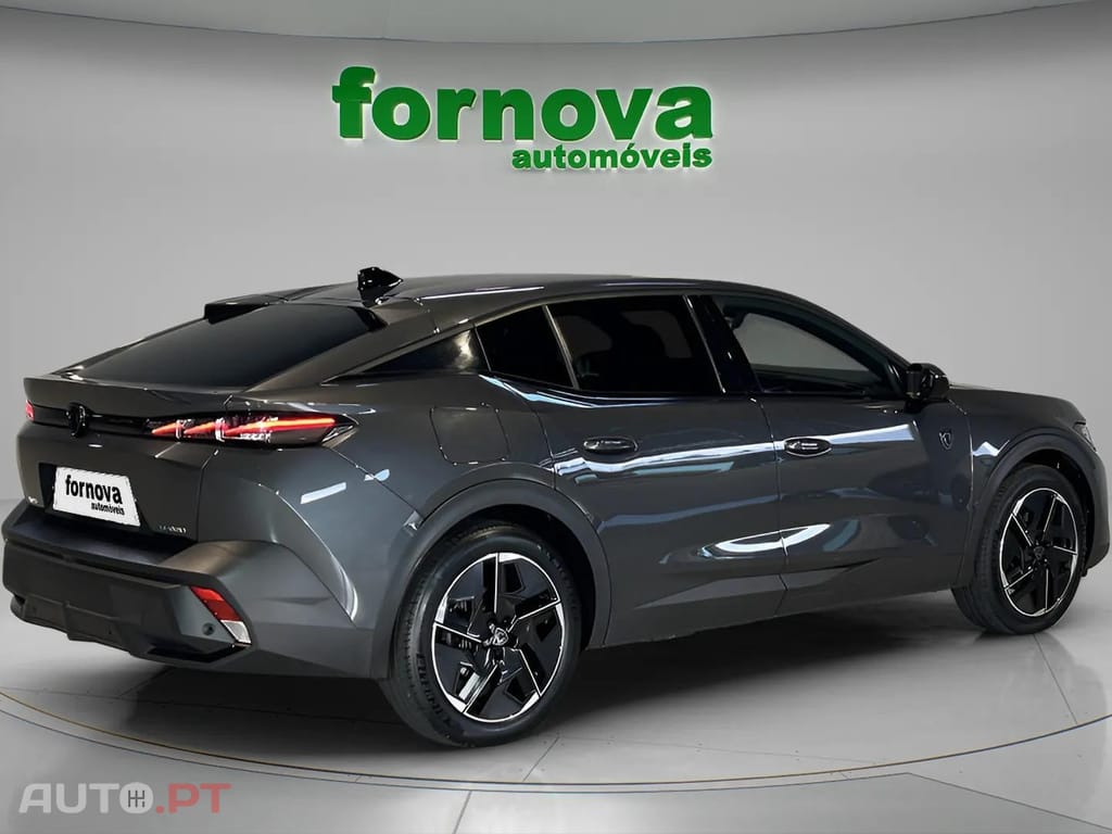 Peugeot 408 1.6 Hybrid GT e-EAT8