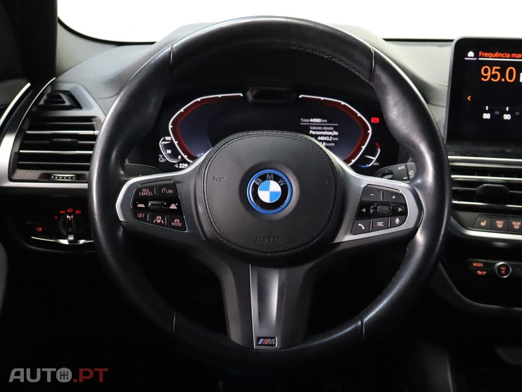 BMW iX3 M Sport Impressive