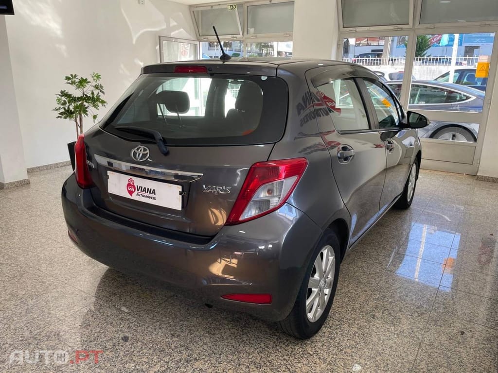 Toyota Yaris 1.0 VVT-i ACtive+AC