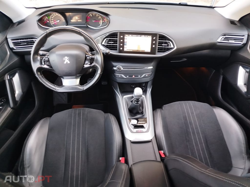 Peugeot 308 PureTech 130 Allure