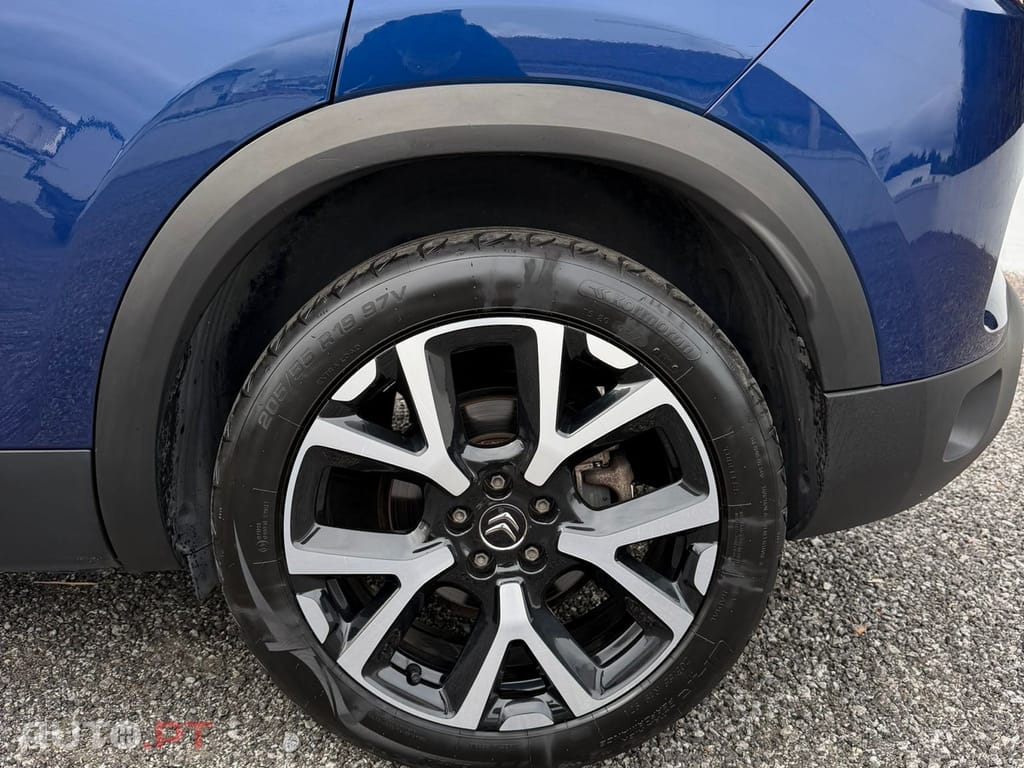 Citroen C5 Aircross 1.2 PureTech Shine EAT8