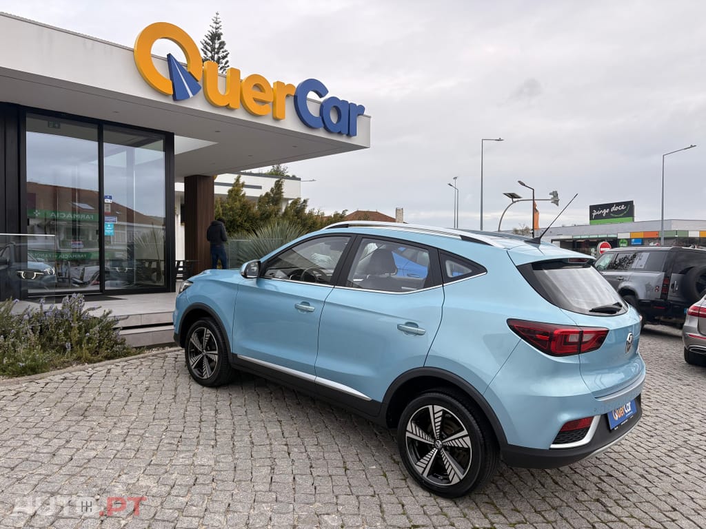 MG ZS EV 44.5 kWh Luxury