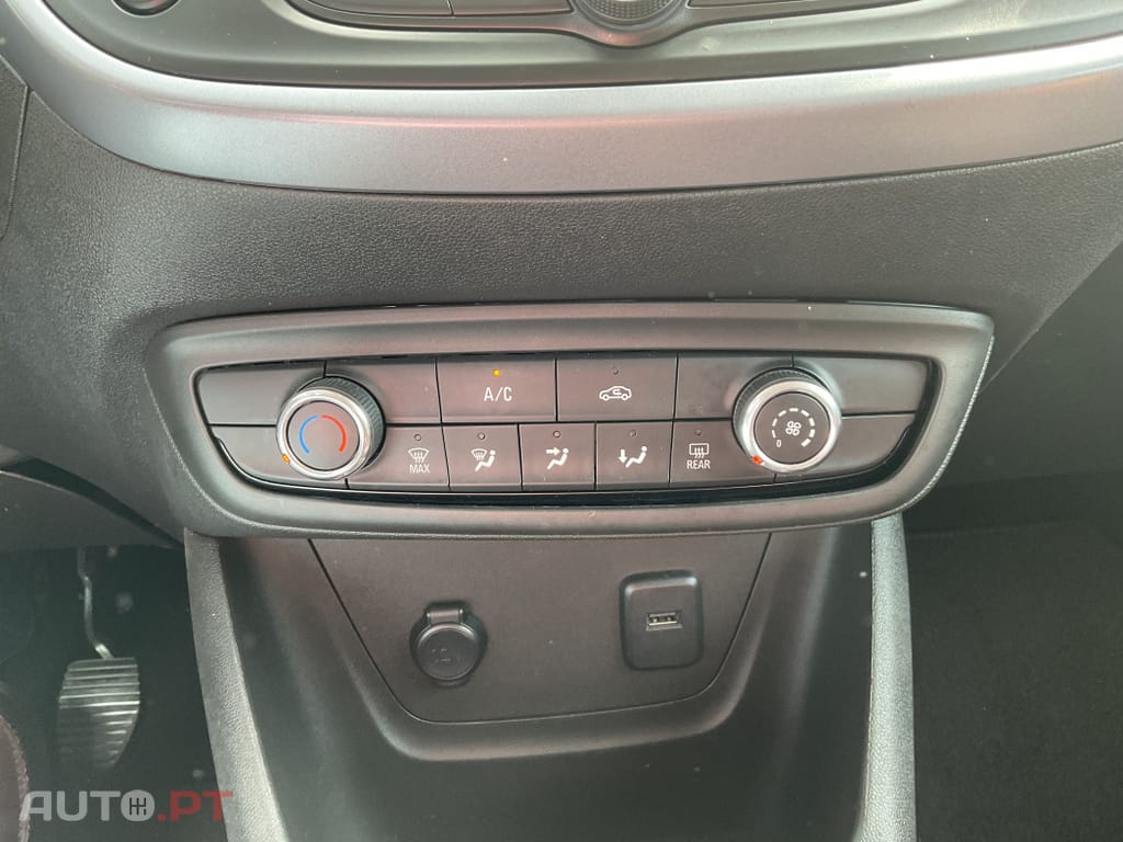 Opel Crossland X 1.2 Business Edition