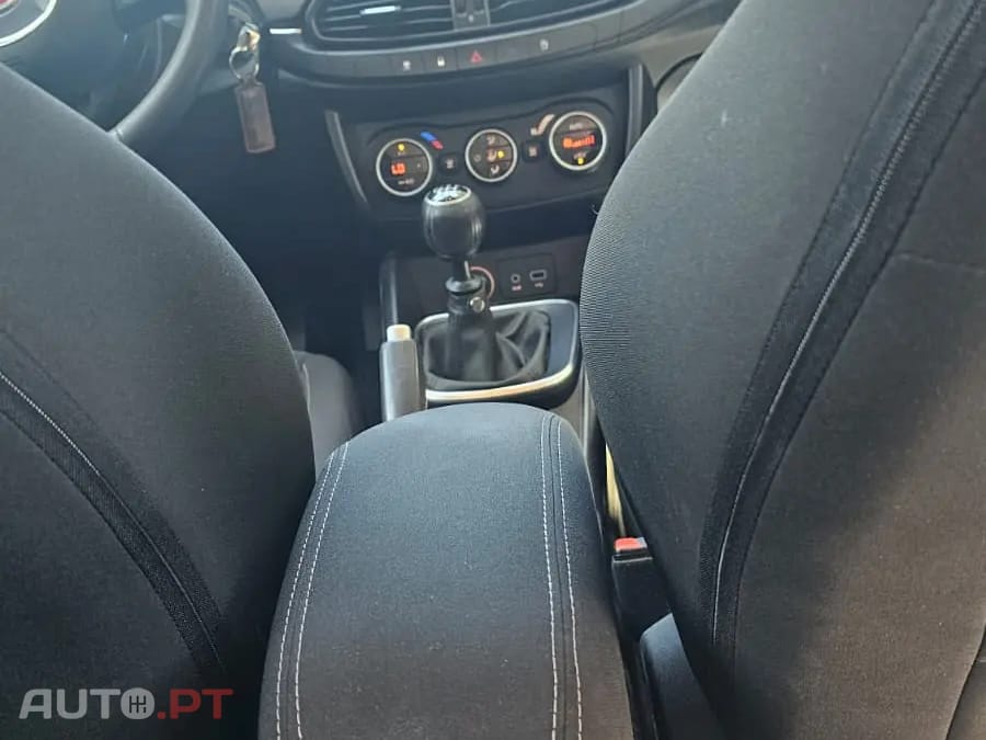 Fiat Tipo 1.6 M-Jet Lounge J17