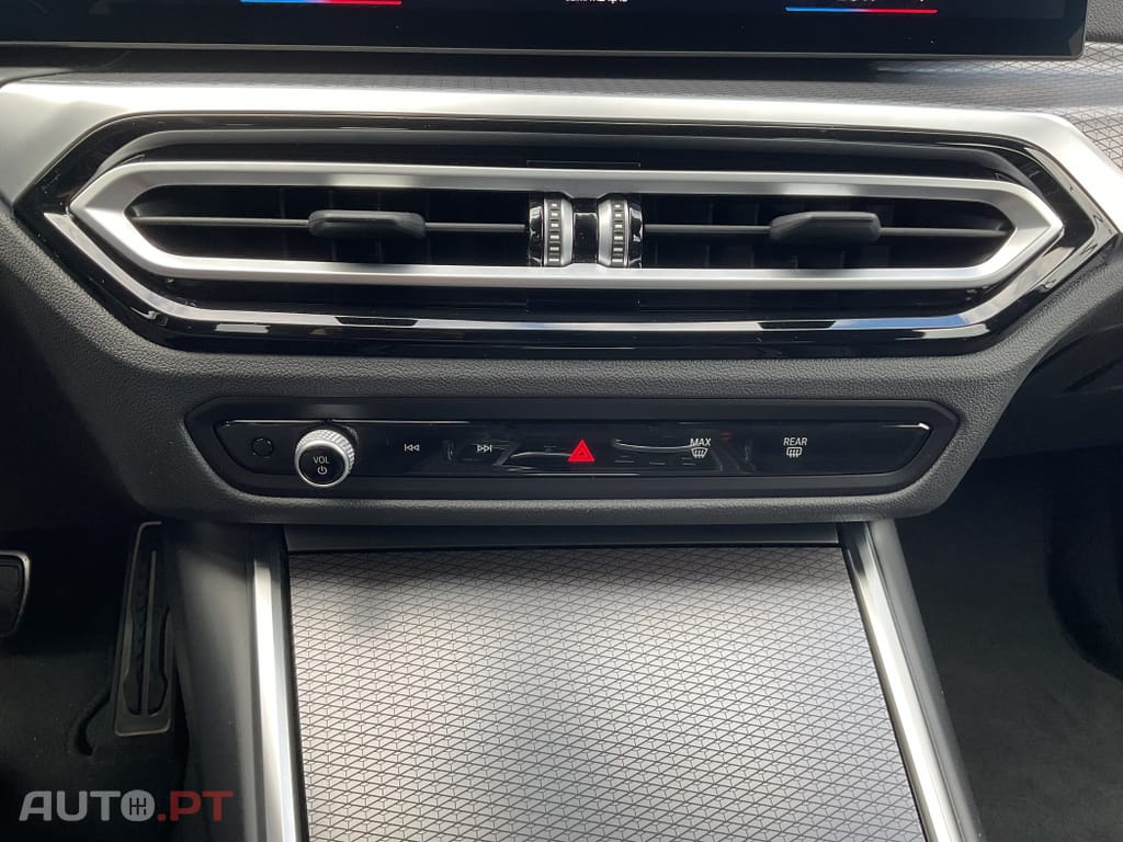 BMW 330 e Pack M Auto