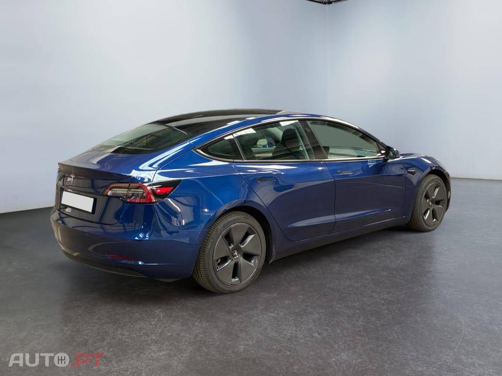 Tesla Model 3 Standard Range Plus RWD