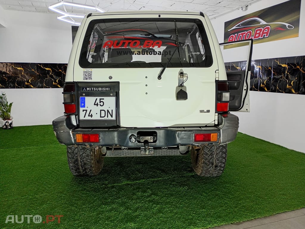 Mitsubishi Pajero 2.5 TDi GLS