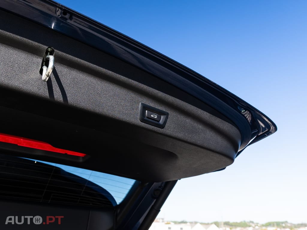 BMW iX1 xDrive30