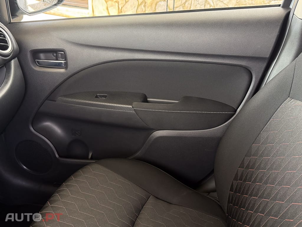 Mitsubishi Space Star 1.2 Connect Edition